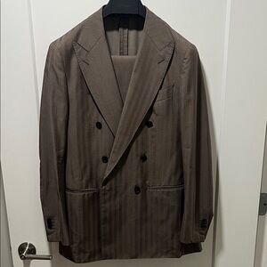 Men's Double-Breasted Brown Suit